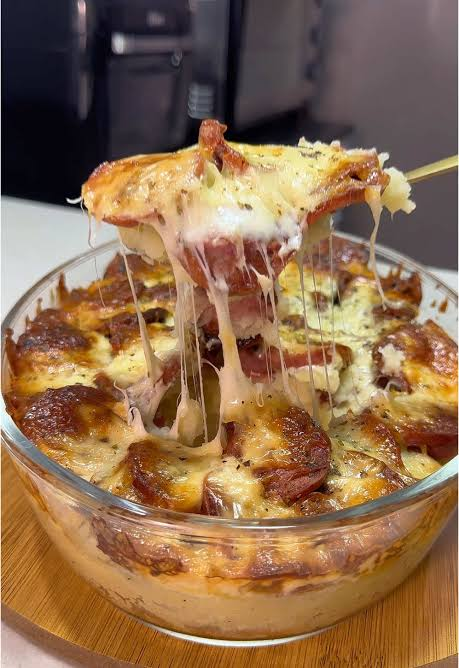 Receita de travessa com queijo derretido